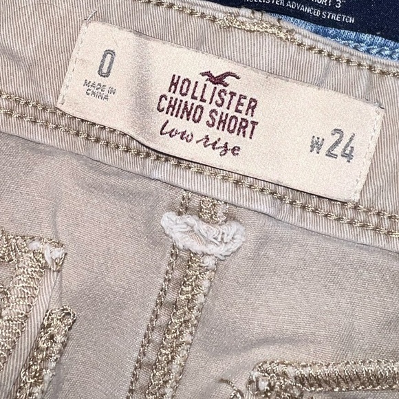 Hollister- Low rise shorts - Picture 3 of 3
